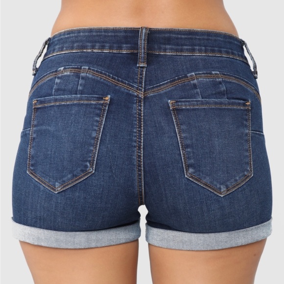 🛑SOLD🛑NEW Wax Jeans High Rise Stretchy Dark Denim Shorts Size Large - Picture 4 of 7